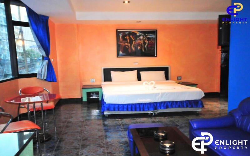 - โรงเเรมขายพร้อมผู้เช่าใกล้ Walking st และชายหาดพัทยาเพียง 300 เมตร -