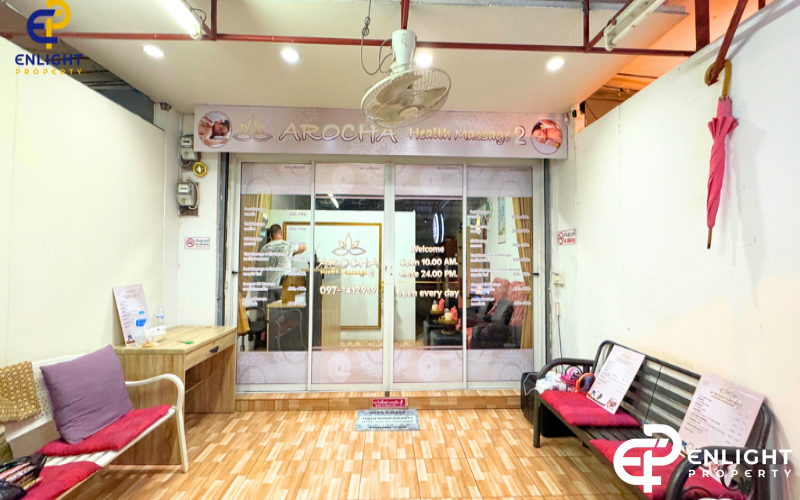 - ร้านนวดทำเลดีห่างชายหาดพัทยาไม่ถึง 1 กิโลเมตร -