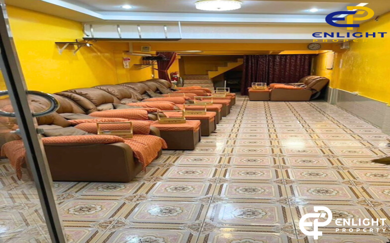 - ขายกิจการร้านนวดใกล้ Walking street ไม่ถึง 300 เมตร ติดถนน -