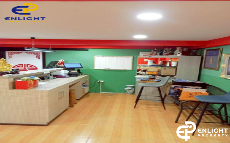 - ภัตตราคารอาหารจีน ตึกแถว 4 ชั้น 3 คูหา ทำเลทอง -