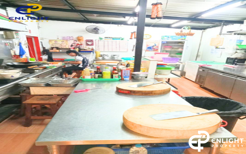 - ภัตตราคารอาหารจีน ตึกแถว 4 ชั้น 3 คูหา ทำเลทอง -