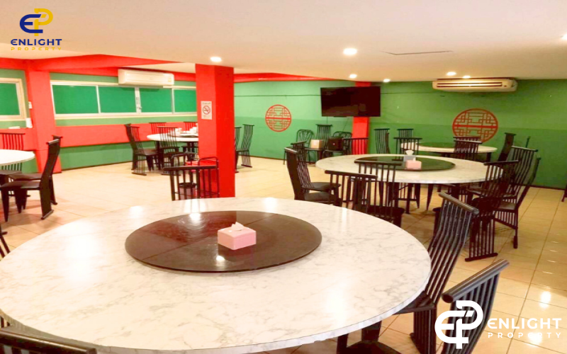 - ภัตตราคารอาหารจีน ตึกแถว 4 ชั้น 3 คูหา ทำเลทอง -