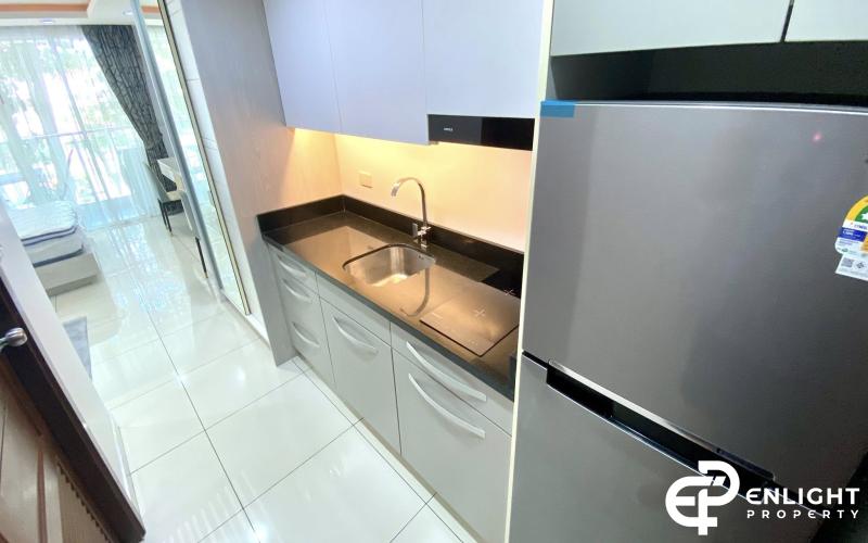 Hyde Park 2 Condominium