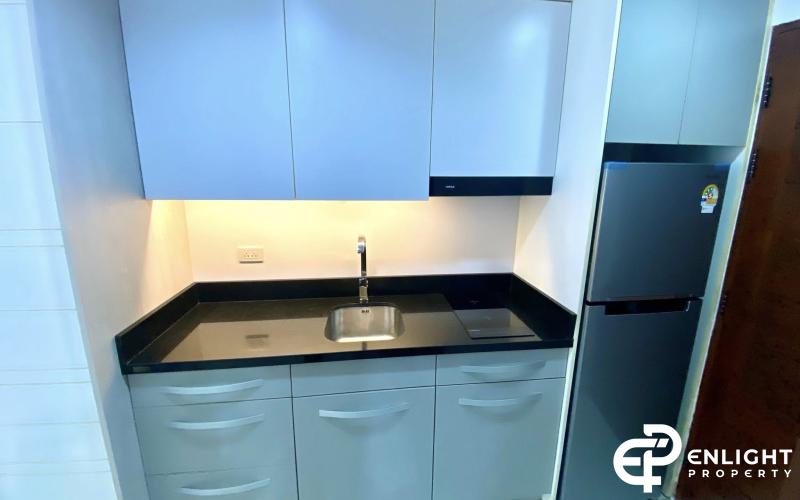 Hyde Park 2 Condominium