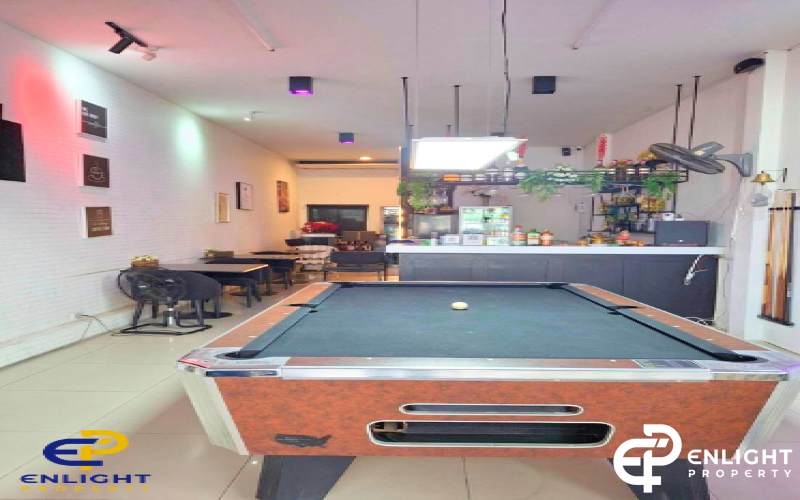 -  ร้านอาหารและบาร์ ทำเลทอง พร้อมทำกิจการ -