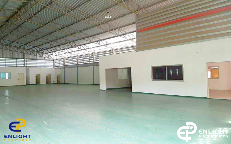 - ขาย/เช่า ที่ดินพร้อมสิ่งปลูกสร้าง ว่างพร้อมสำหรับธุรกิจ -