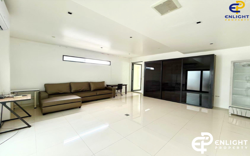 - บ้านเช่าใกล้ทะเล สไตล์ Luxury มีสระว่ายน้ำพร้อมฟิตเนสส่วนตัว -