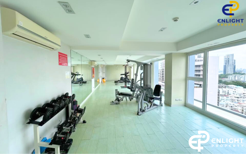 - คอนโดใกล้ชายหาดเพียง 1 นาที ว่างพร้อมเข้าอยู่ -