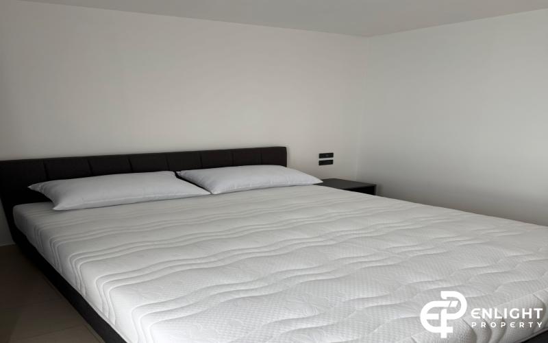 The Breeze Condo, Bang Saray