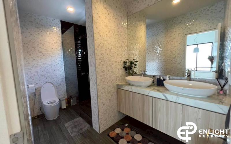 Uravan Grand Villa Village