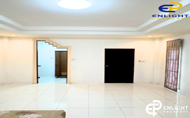 - บ้านเดี่ยวใกล้ถนนสุขุมวิท พื้นที่กว้าง สายรีโนเวทหรืออยู่เองไม่ควรพลาด -