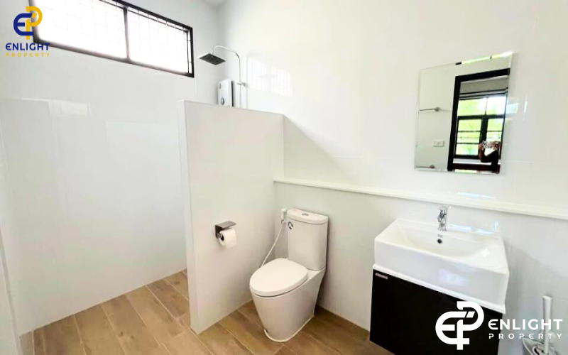 - บ้านในโครงการเดี่ยวใกล้ถนนสุขุมวิท ห่างโรงเรียนนานาชาติฟินิกซ์ ไม่ถึง 10 นาที -