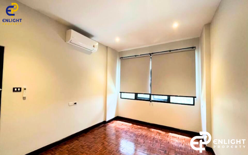 - บ้านในโครงการเดี่ยวใกล้ถนนสุขุมวิท ห่างโรงเรียนนานาชาติฟินิกซ์ ไม่ถึง 10 นาที -