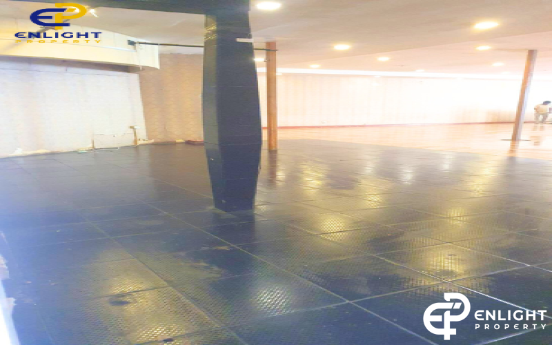 - อาคารให้เช่าใกล้ชายหาด เหมาะสำหรับทำร้านอาหาร -