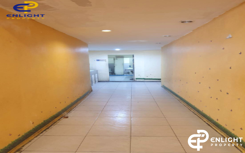 - อาคารให้เช่าใกล้ชายหาด เหมาะสำหรับทำร้านอาหาร -