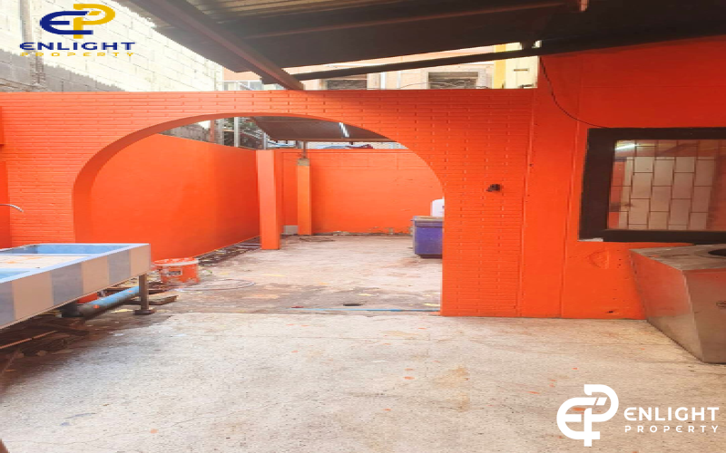 - อาคารให้เช่าใกล้ชายหาด เหมาะสำหรับทำร้านอาหาร -