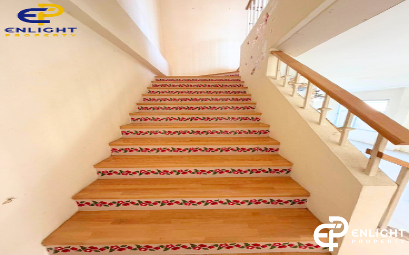 - บ้านราคา 2 ล้านต้นๆ ใกล้มาบประชัน จะอยู่เองหรือรีโนเวทก็คุ้ม -