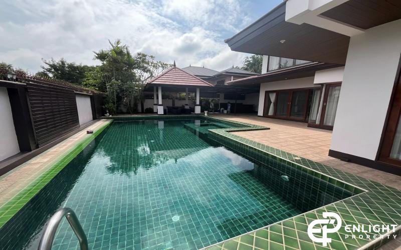Villa for Sale: Pattaya Phoenix 📍 Location: Huay Yai