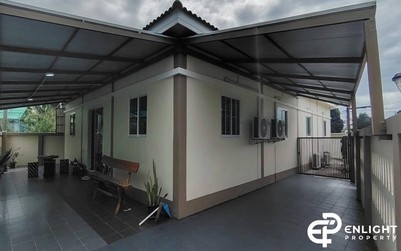 Close to Siam Court Bangsaray Hotel just 1.5  k.m to the Bangsaray Beach