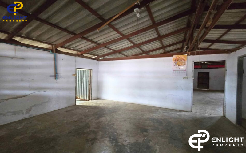 - บ้านพร้อมที่ดินจะสร้างบ้านหรือขายที่ดินก็คุ้มค่า-