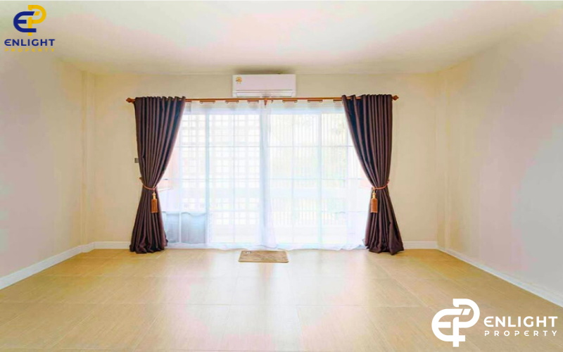 - บ้านทาวน์โฮมรีโนเวทห่างหาดจอมเทียน 5 นาที พร้อมเข้าอยู่ -