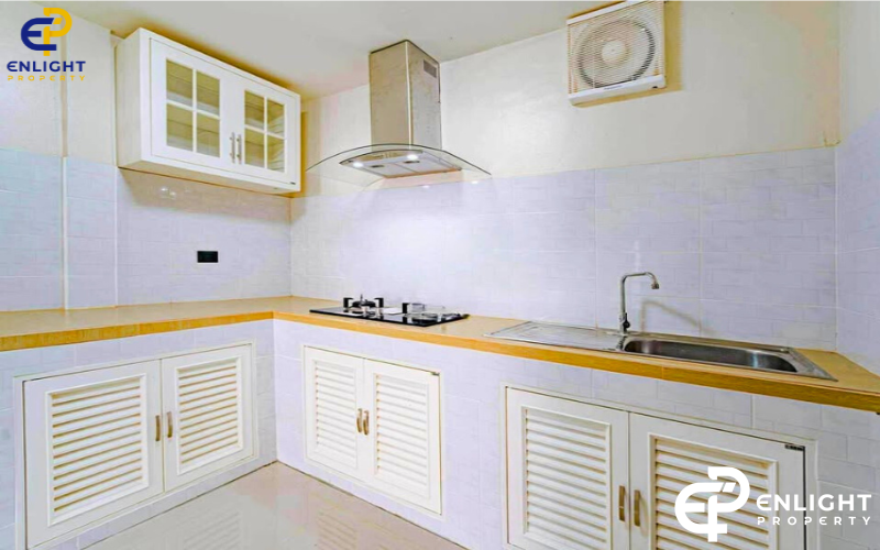 - บ้านทาวน์โฮมรีโนเวทห่างหาดจอมเทียน 5 นาที พร้อมเข้าอยู่ -