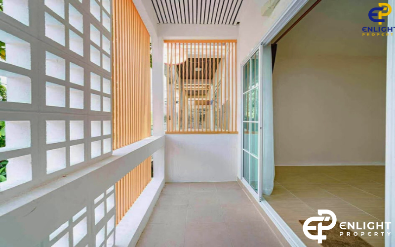 - บ้านทาวน์โฮมรีโนเวทห่างหาดจอมเทียน 5 นาที พร้อมเข้าอยู่ -