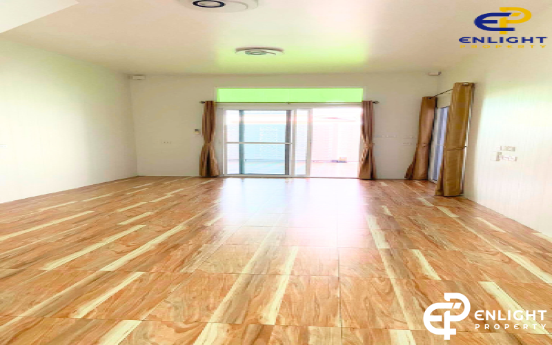 - บ้านใกล้สุขุมวิทตกแต่งใหม่พร้อมเข้าอยู่ -