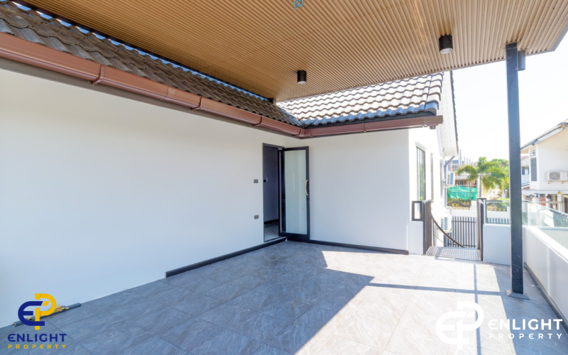 - บ้านในโครงการใจกลางเมือง ตกแต่งพร้อมเข้าอยู่ -