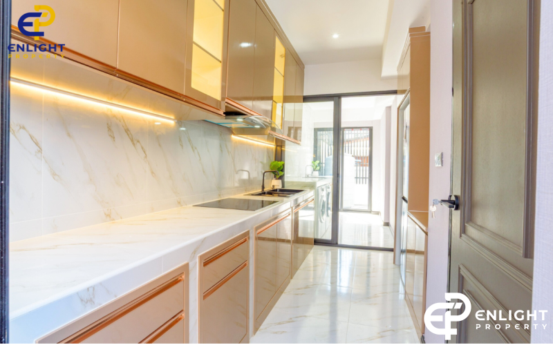 - บ้านในโครงการใจกลางเมือง ตกแต่งพร้อมเข้าอยู่ -