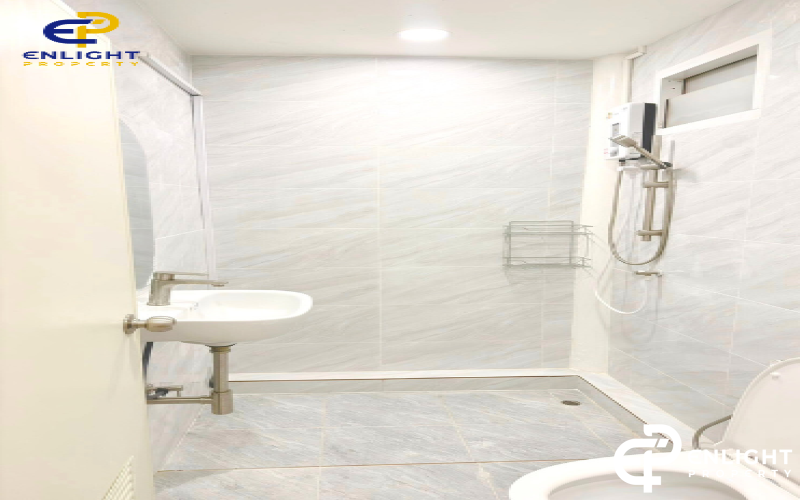 - บ้านในโครงการรีโนเวทใหม่พร้อมเข้าอยู่ ส่วนกลางจัดเต็ม -