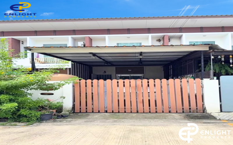 - บ้านในโครงการใกล้สุขุมวิทเดินทางสะดวก ราคาไม่ถึง 2 ล้านบาท -