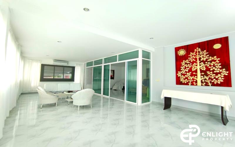 BIGPOOL Pool Villa For sale