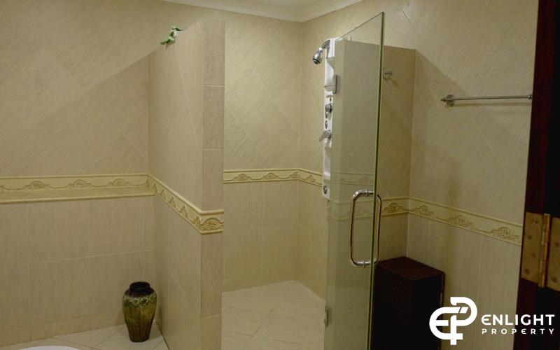 Executive Residence 3 – Pool Access Condo for Sale