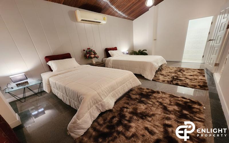 Luxury Pool Villa for Rent – 100m from the Beach!