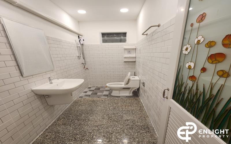 Luxury Pool Villa for Rent – 100m from the Beach!