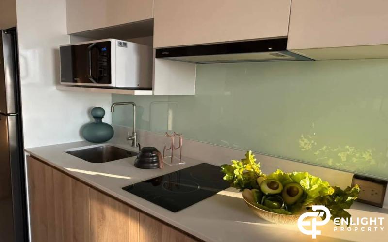 Once Condo, 2 Bedrooms with Sea and Pool View