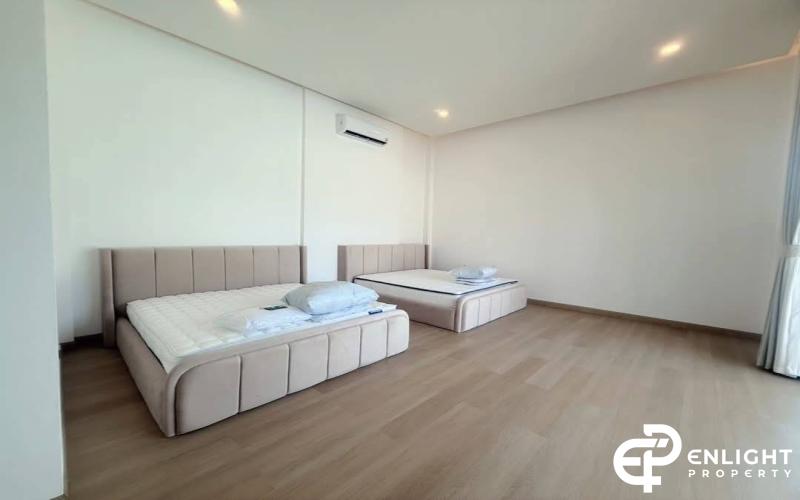 Luxury Single-Storey Pool Villa for Sale – Fully Furnished