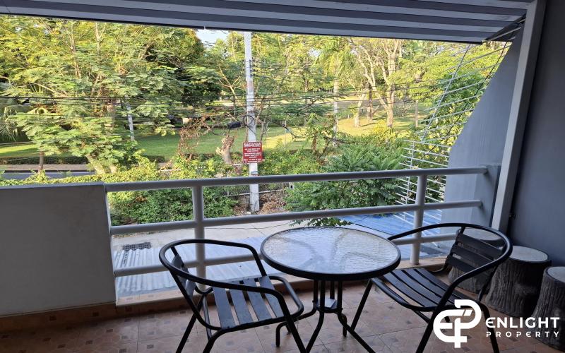 Townhome on Pratumnak Hill – Sea View | For Rent or Sale