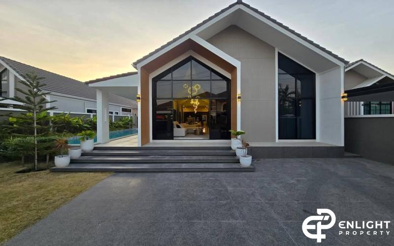 Modern Nordic-Style Single-Storey Pool Villa