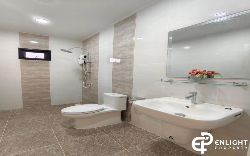 Patcharot 2 Village – New House for Sale