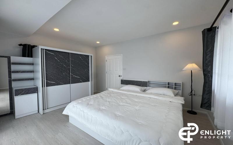 Single house 4 Bed 3 bath
