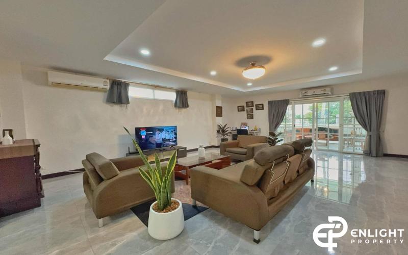 Luxury 3-Bedroom, 3-Bathroom House for Rent
